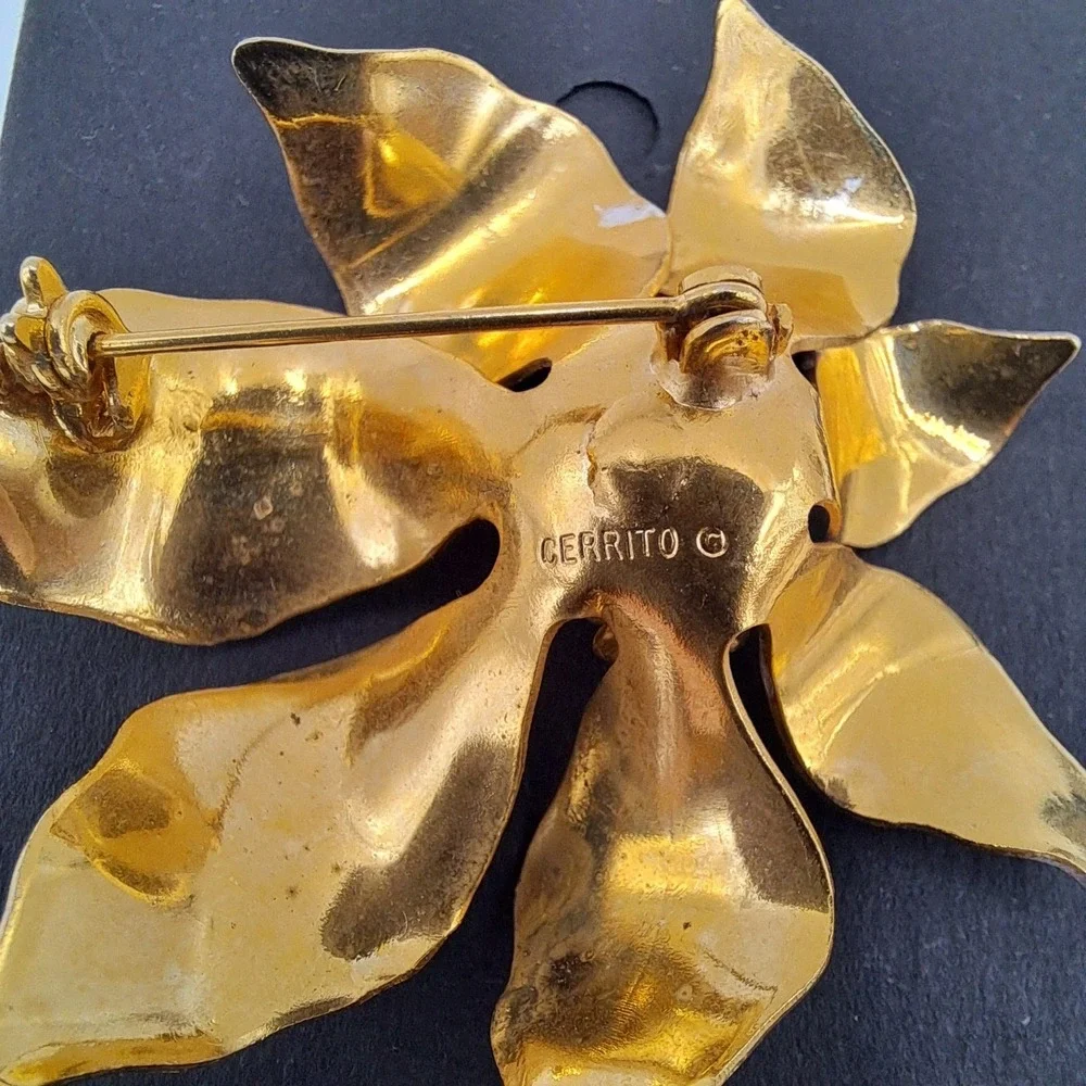 Vintage Cerrito White Pearlized Brooch, Poinsettia, Gold Tipped Petals ~2in